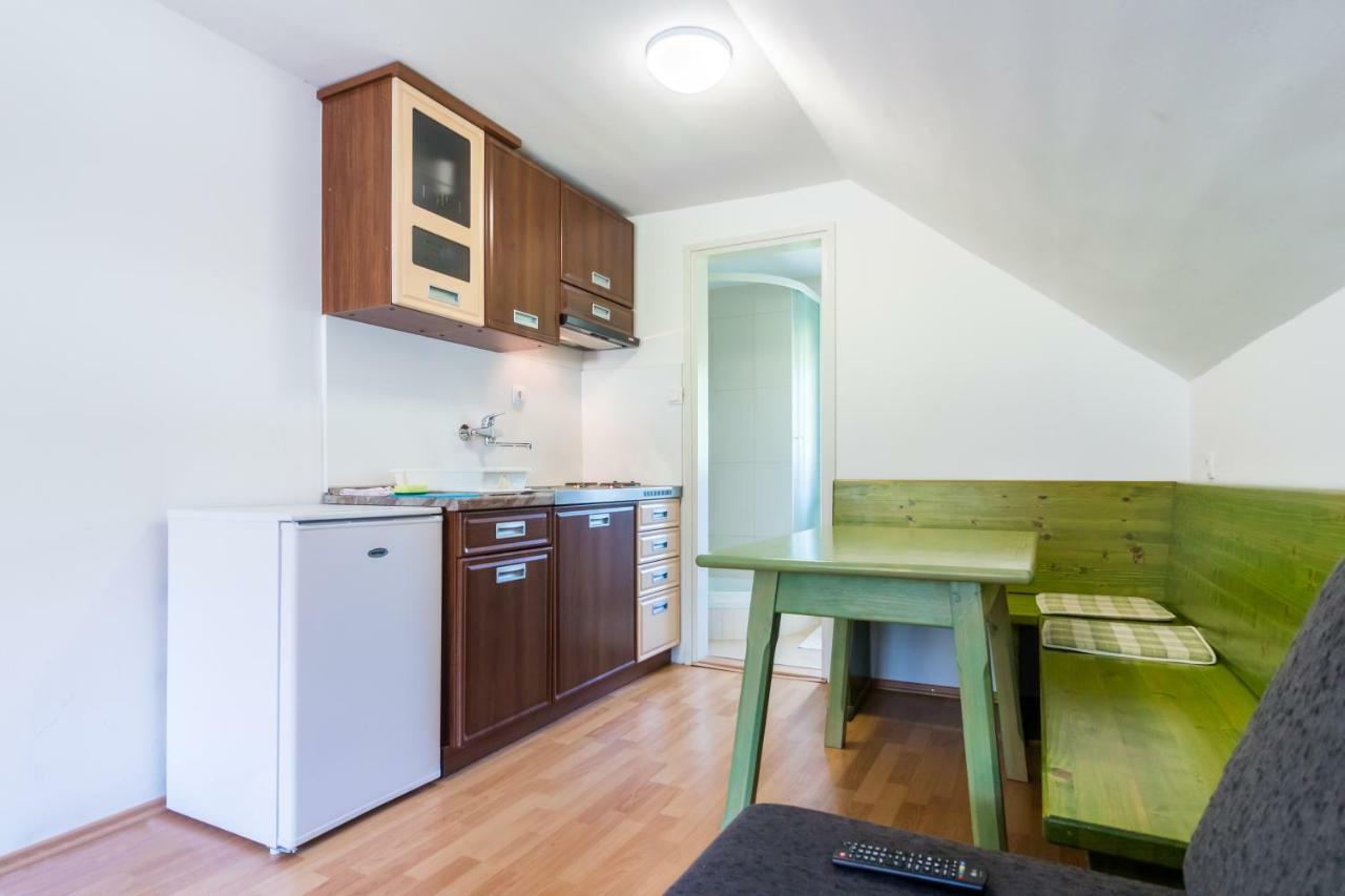 Apartments Henigman Бохинь Экстерьер фото
